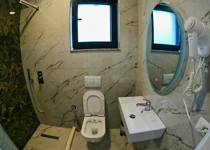 Otel Braxton Shupenze